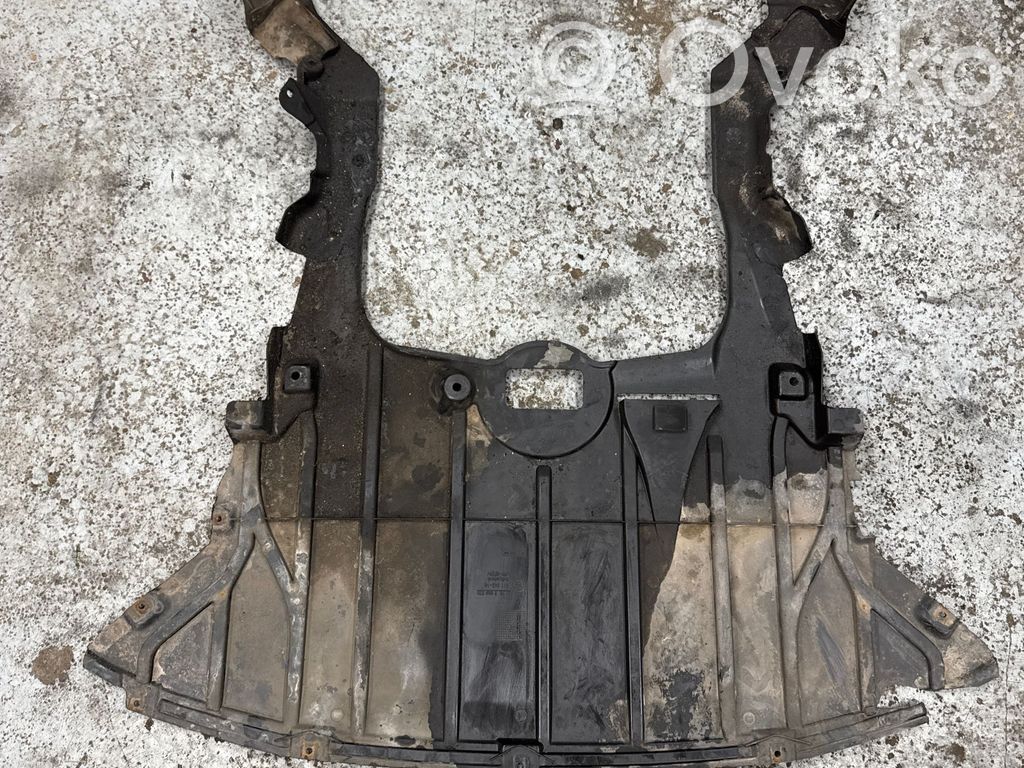 BMW X1 E84 Engine splash shield/under tray 