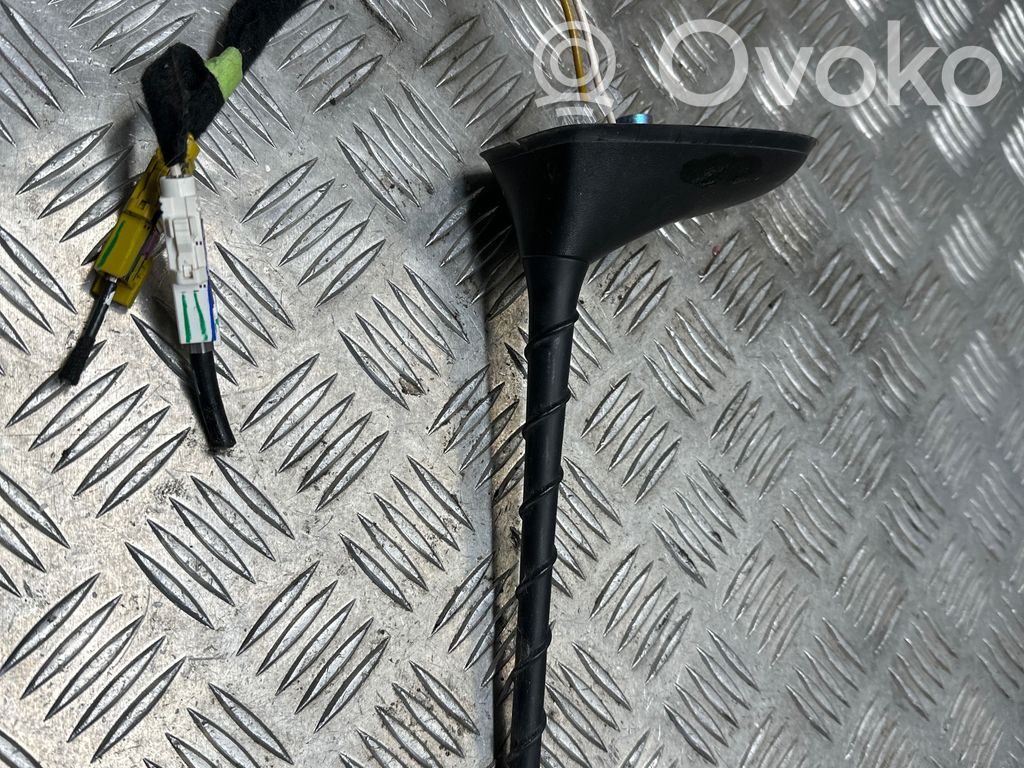 GPS-pystyantenni   068320426AA,81076A,00533964570