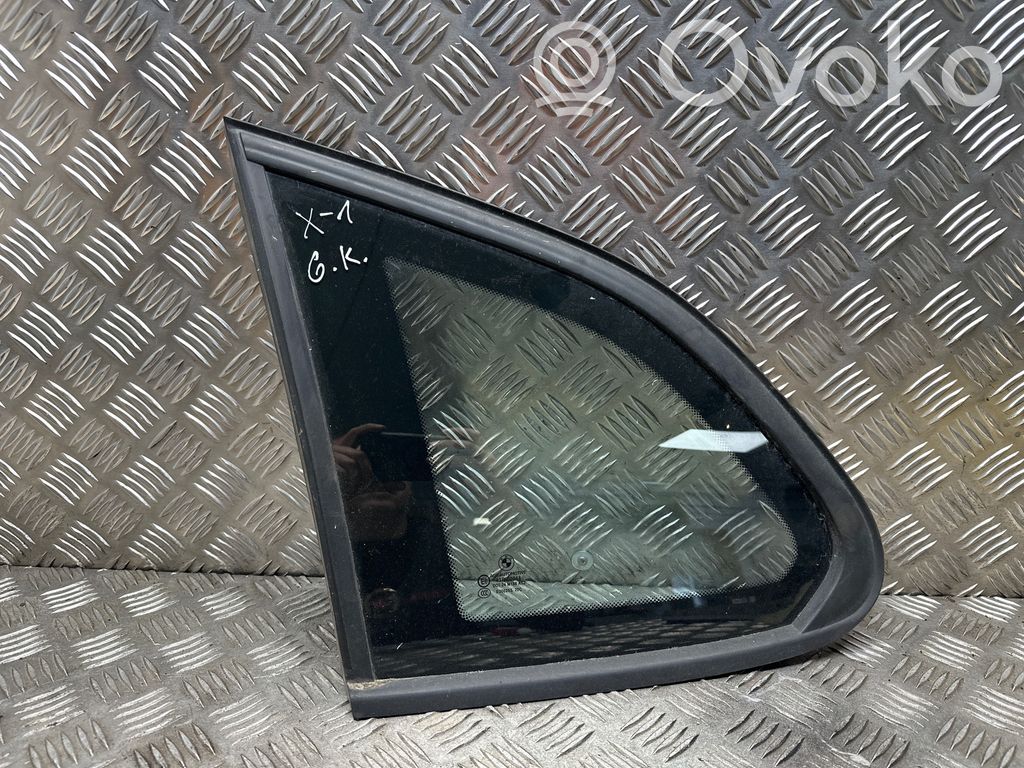 BMW X1 E84 Szyba karoseryjna tylna 