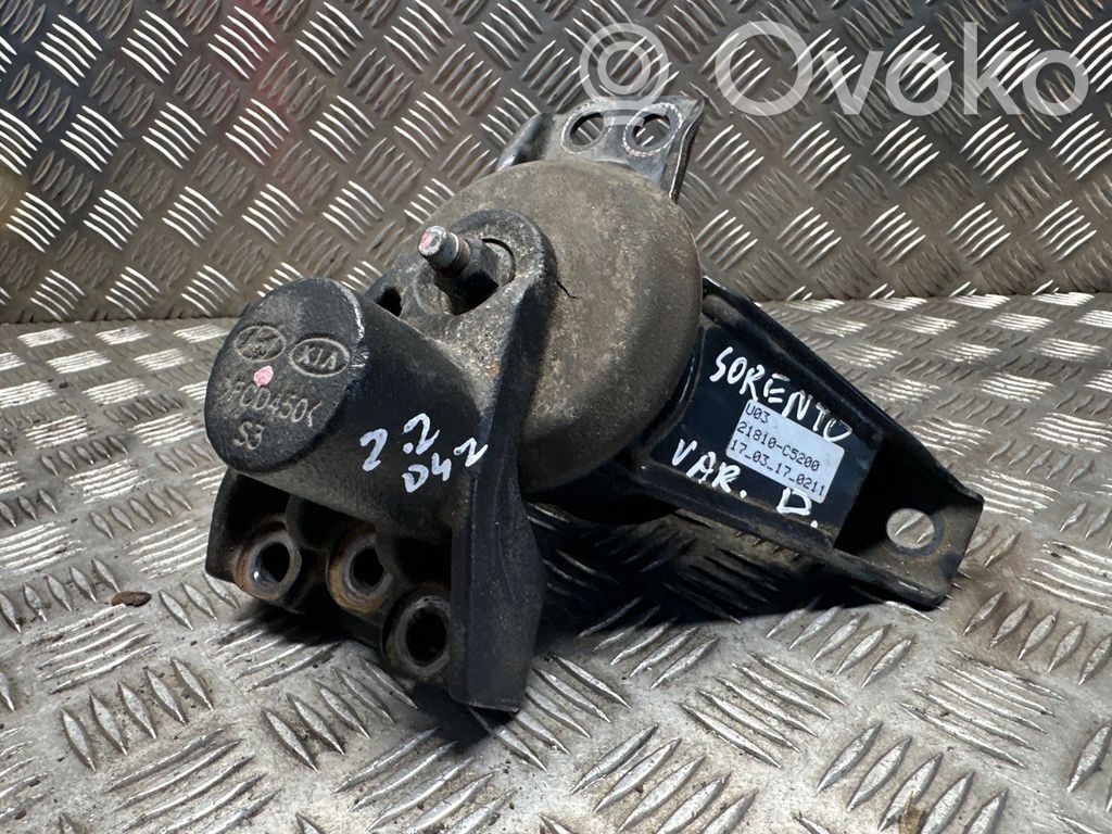 KIA Sorento Engine mount bracket 