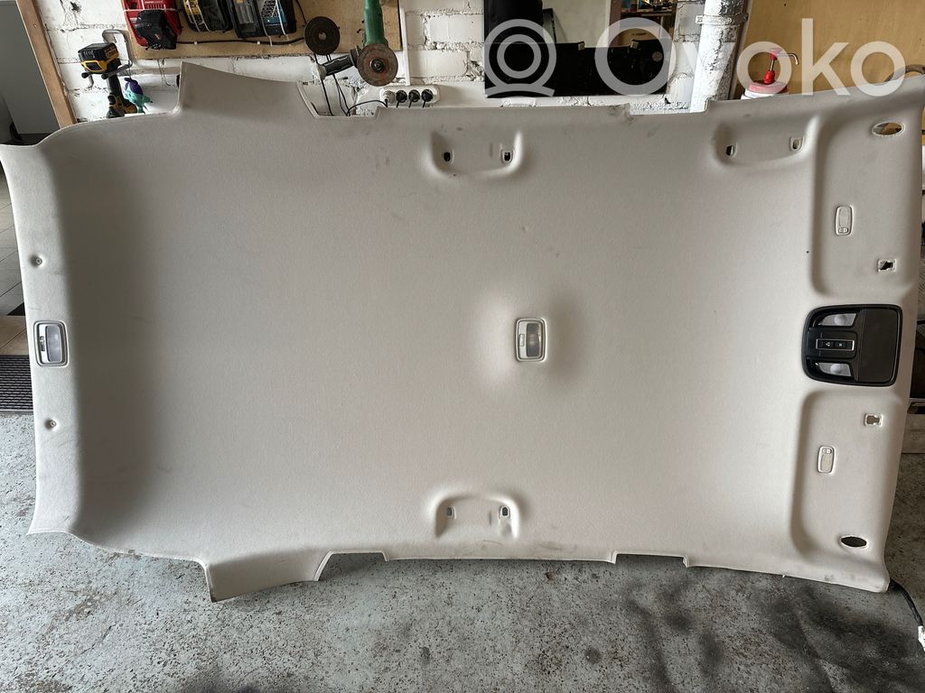KIA Sorento Headlining 