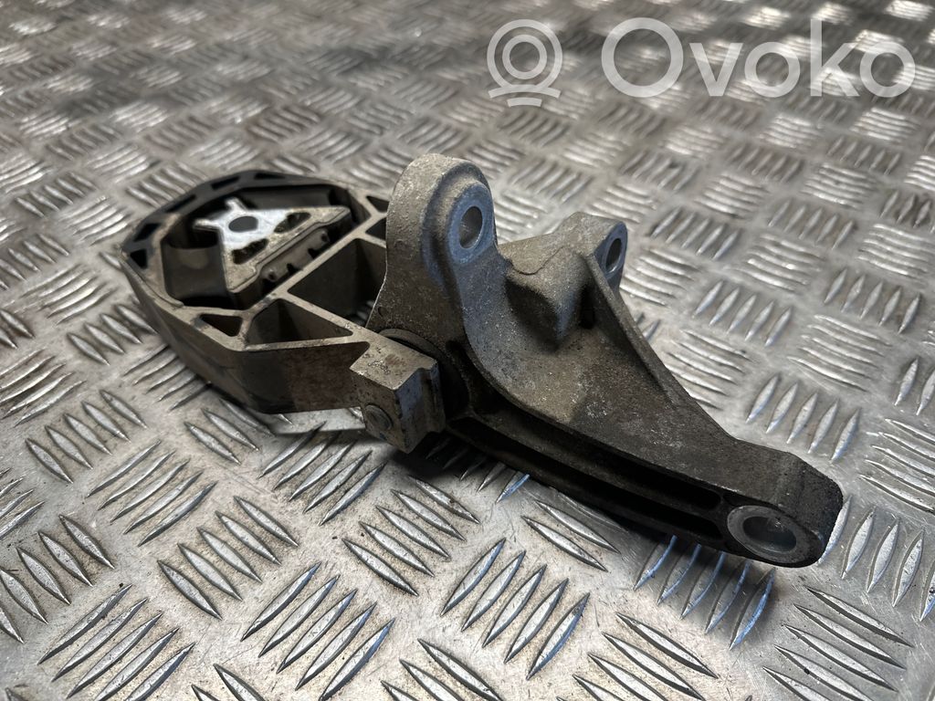 Ford Kuga II Gearbox mount 