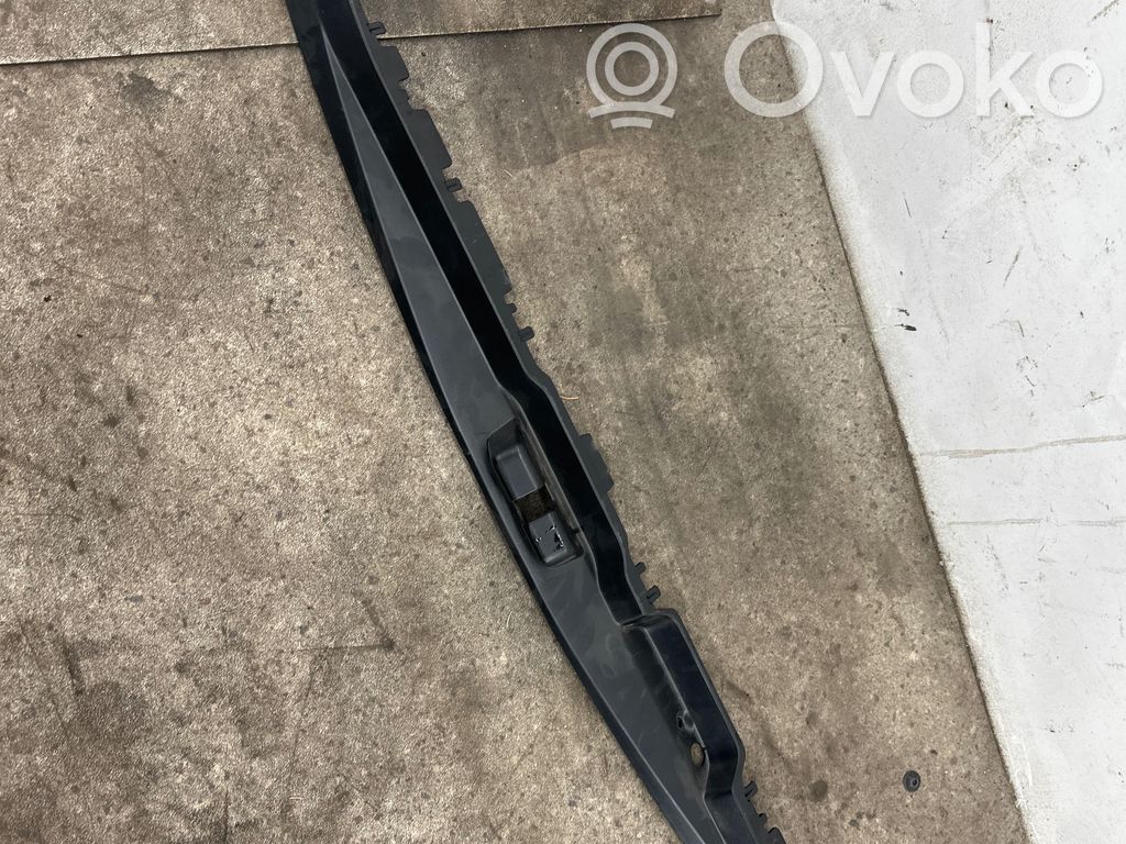 Osłona pasa bagażnika   7294791,13104105106