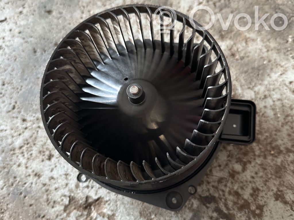BMW 3 G20 G21 Mazā radiatora ventilators 