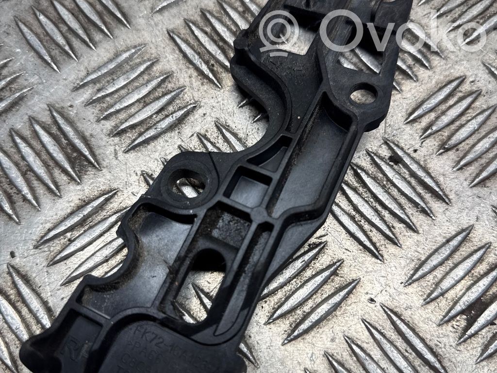 Land Rover Discovery Sport Fender mounting bracket 