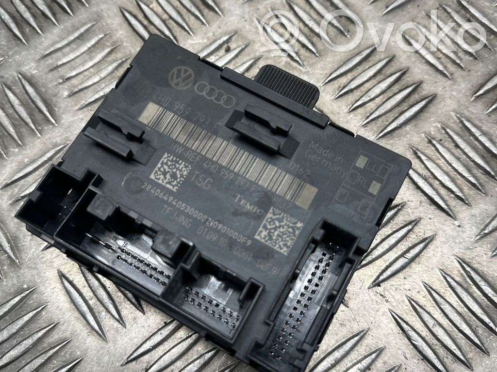 Volkswagen Touareg II Door control unit/module 