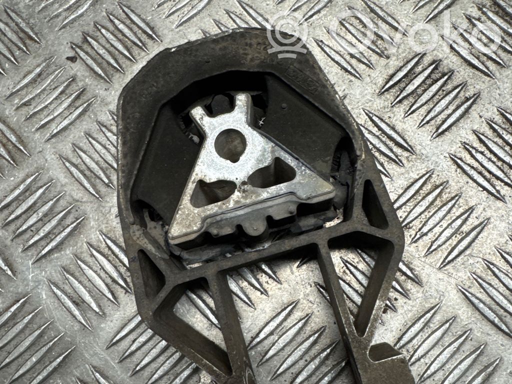 Ford Kuga II Gearbox mount 