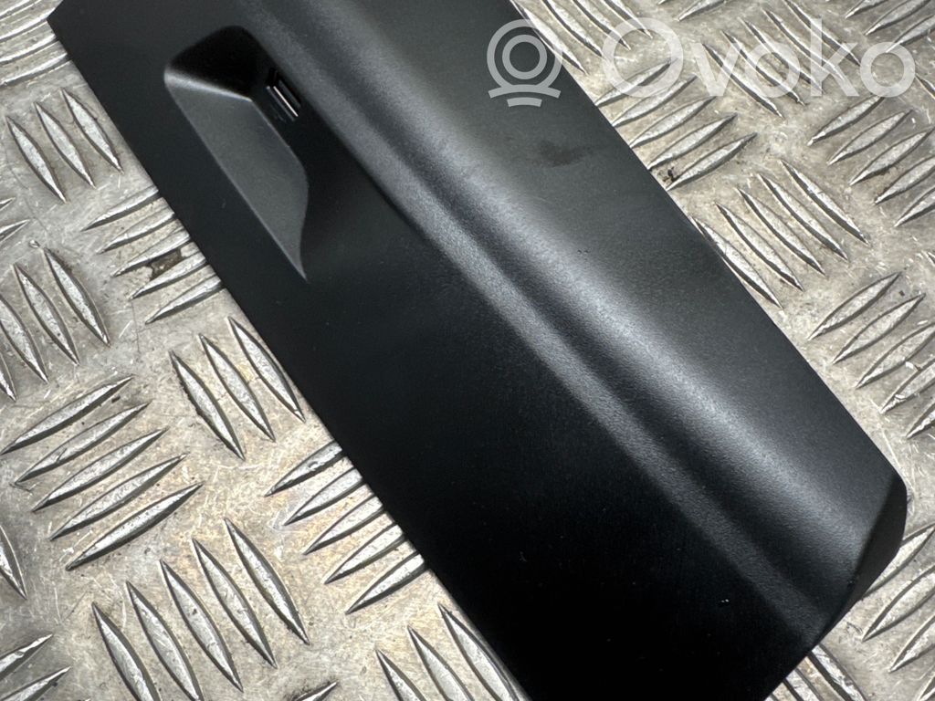 Enchufe conector USB   6814701,P15F161702S753399