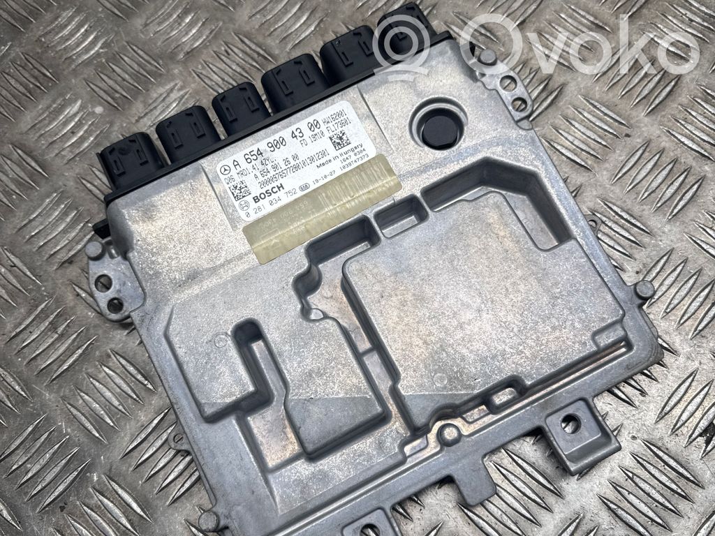 Mercedes-Benz E W213 Engine control unit/module 