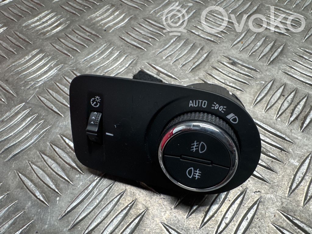 Opel Grandland X Interruptor de luz 