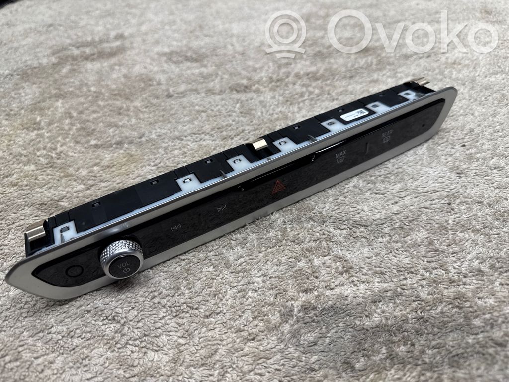 BMW XM Climate control unit 