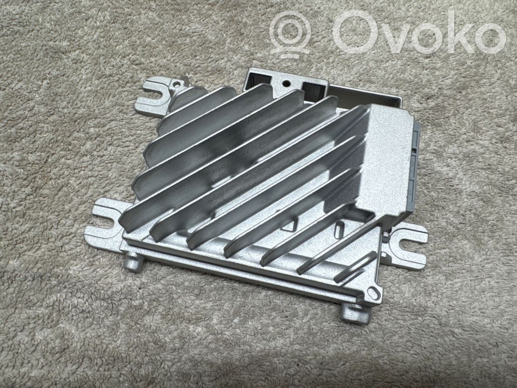 BMW X5 G05 Sound amplifier 