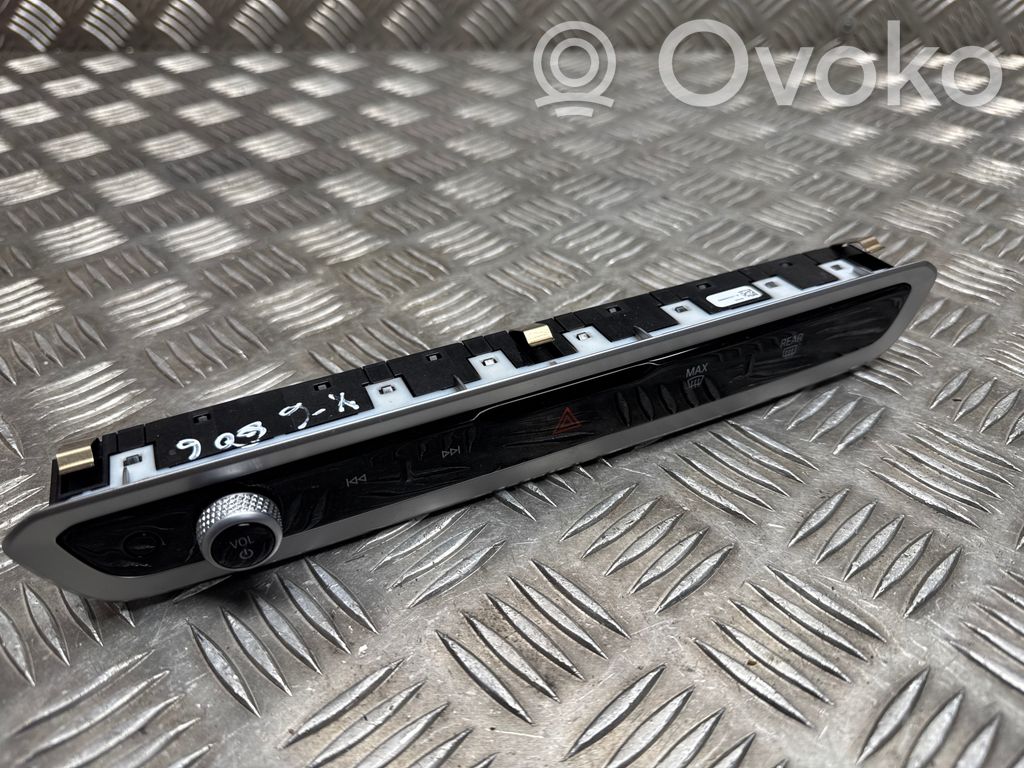 BMW X6 G06 Head unit multimedia control 