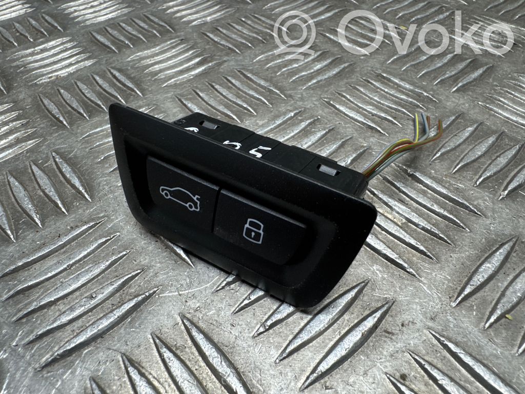 BMW X5 G05 Tailgate/boot open switch button 