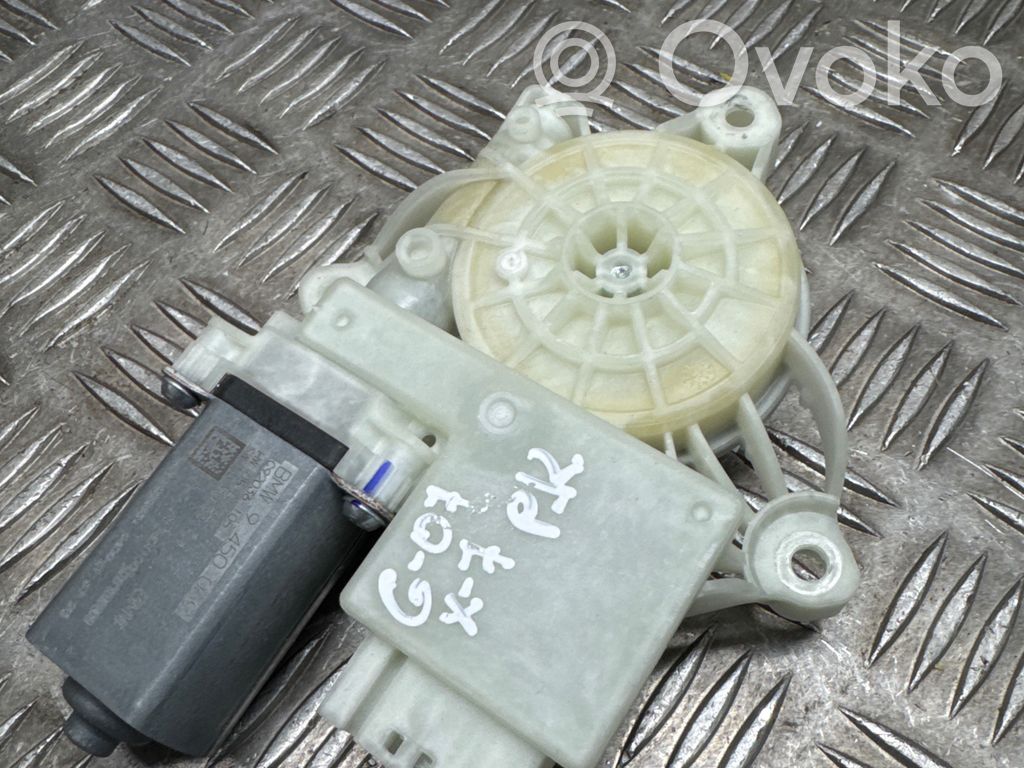 BMW X7 G07 Silnik regulatora szyby drzwi przednich 