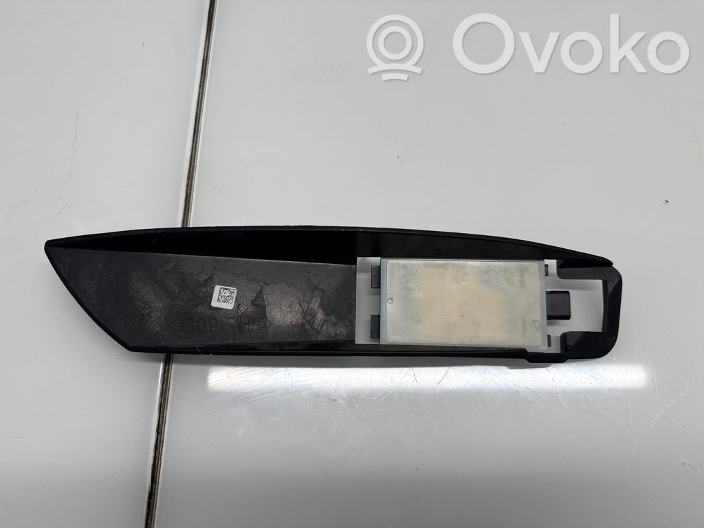 BMW XM Módulo de control de punto muerto 