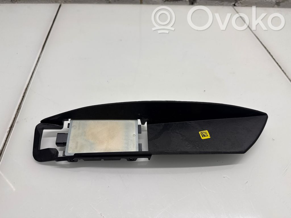 BMW XM Módulo de control de punto muerto 