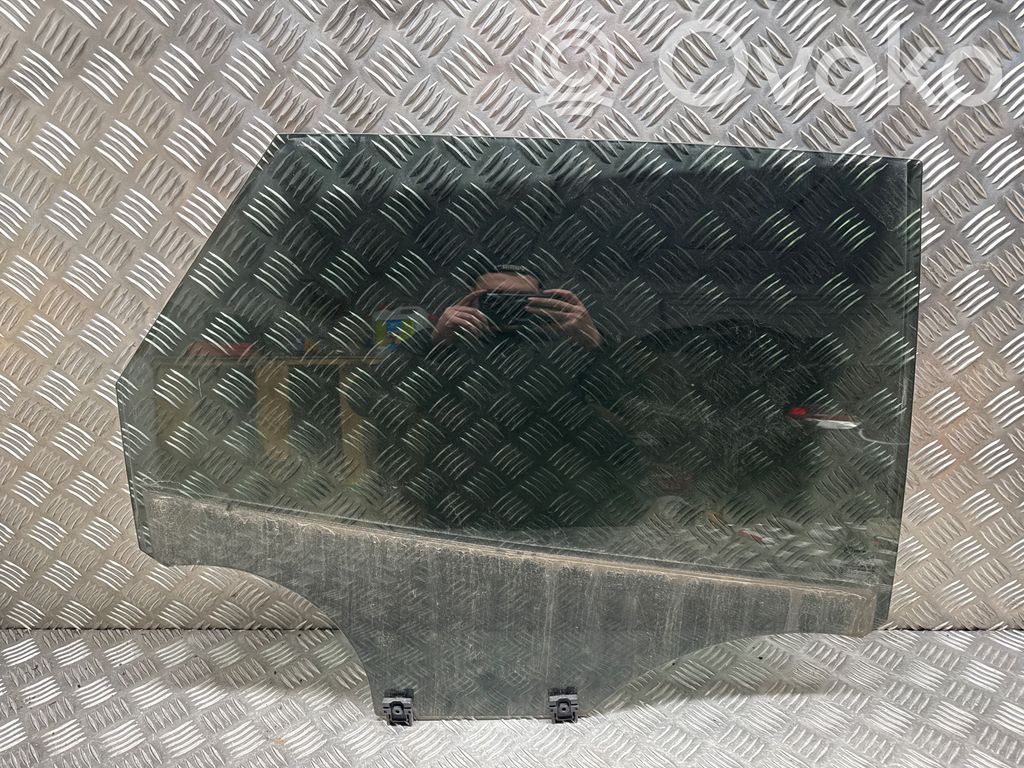 Opel Grandland X Pagrindinis galinių durų stiklas 