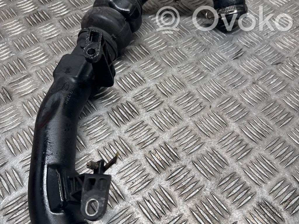 Intercooler hose/pipe   DS736C646FE