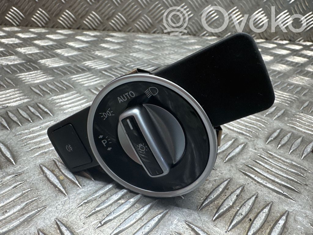 Mercedes-Benz E A207 Šviesų jungtukas 