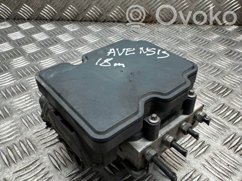 Toyota Avensis T270 ABS Pump 