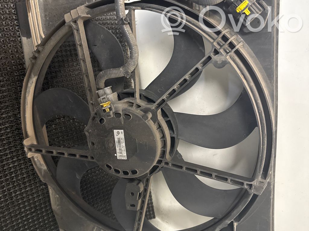 Nissan Qashqai Elektrisks radiatoru ventilators 