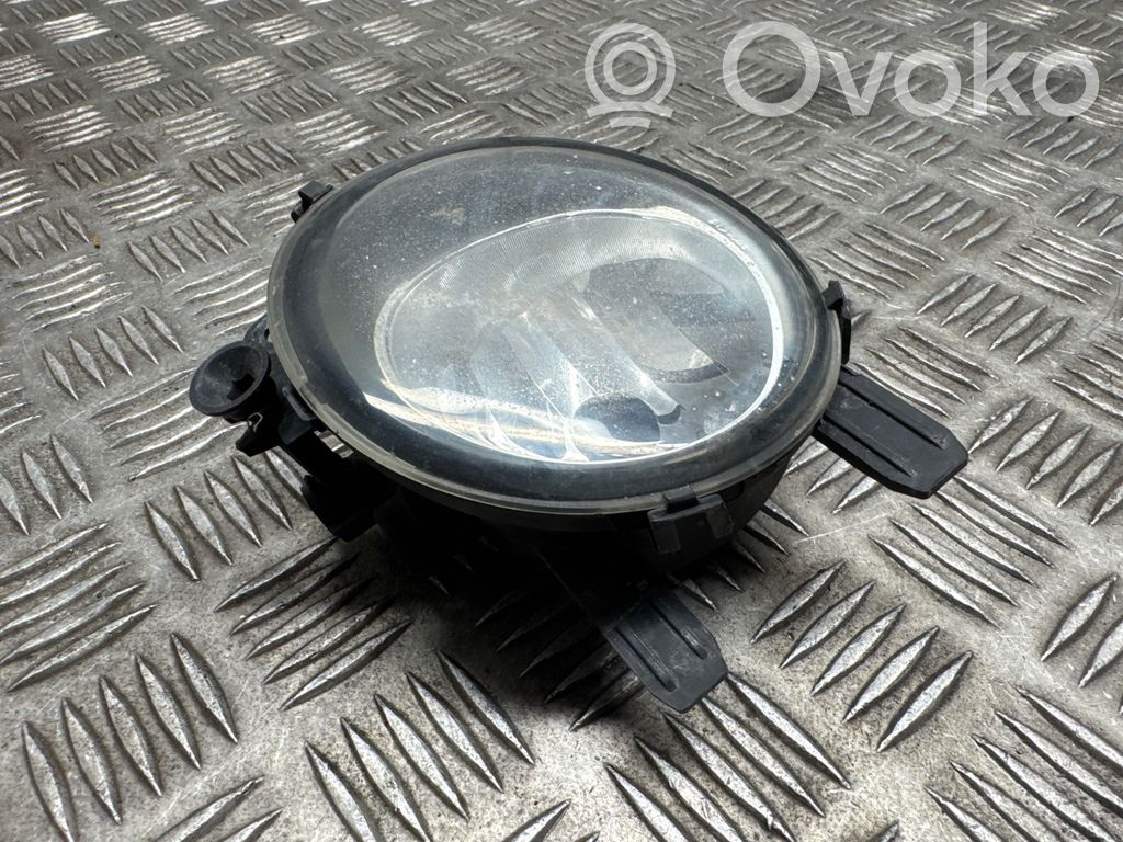 BMW 2 F45 Etusumuvalo 