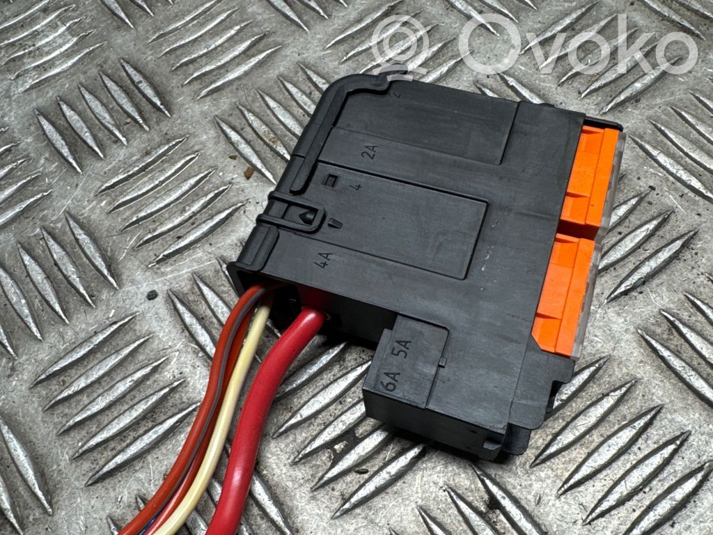 Audi A7 S7 4G Fuse module 