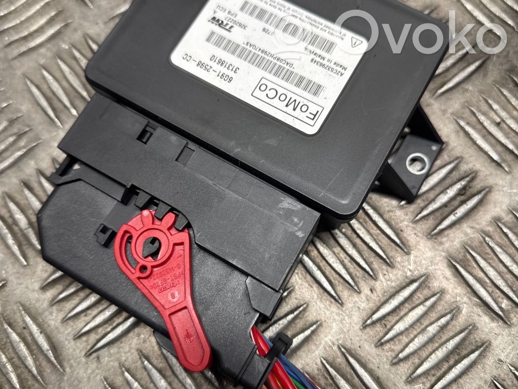 Volvo XC60 Module de commande de frein à main 