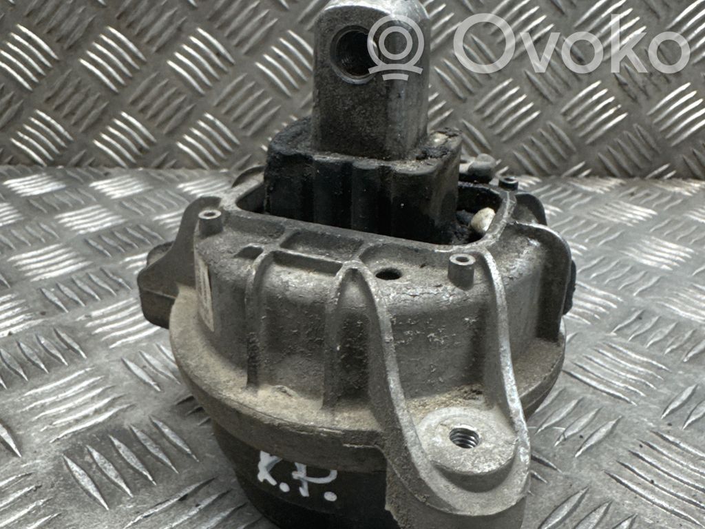 BMW 5 F10 F11 Engine mount bracket 