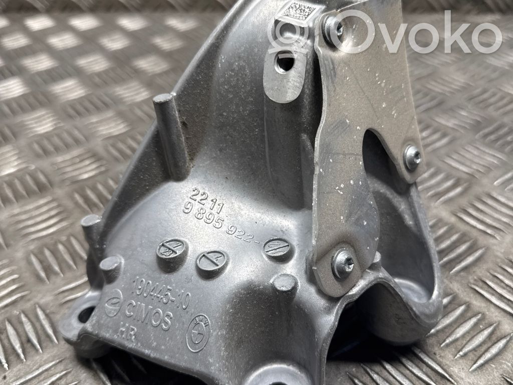 BMW X7 G07 Engine mounting bracket 