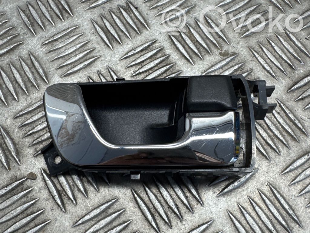 Mitsubishi Shogun Manecilla interna puerta delantera 