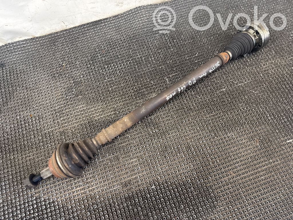 Volkswagen Jetta VI Półoś przednia 