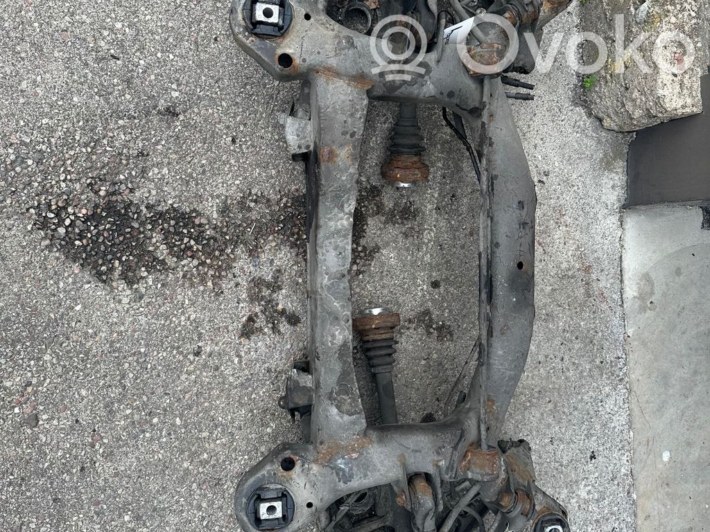 BMW 3 E90 E91 Rama pomocnicza tylna