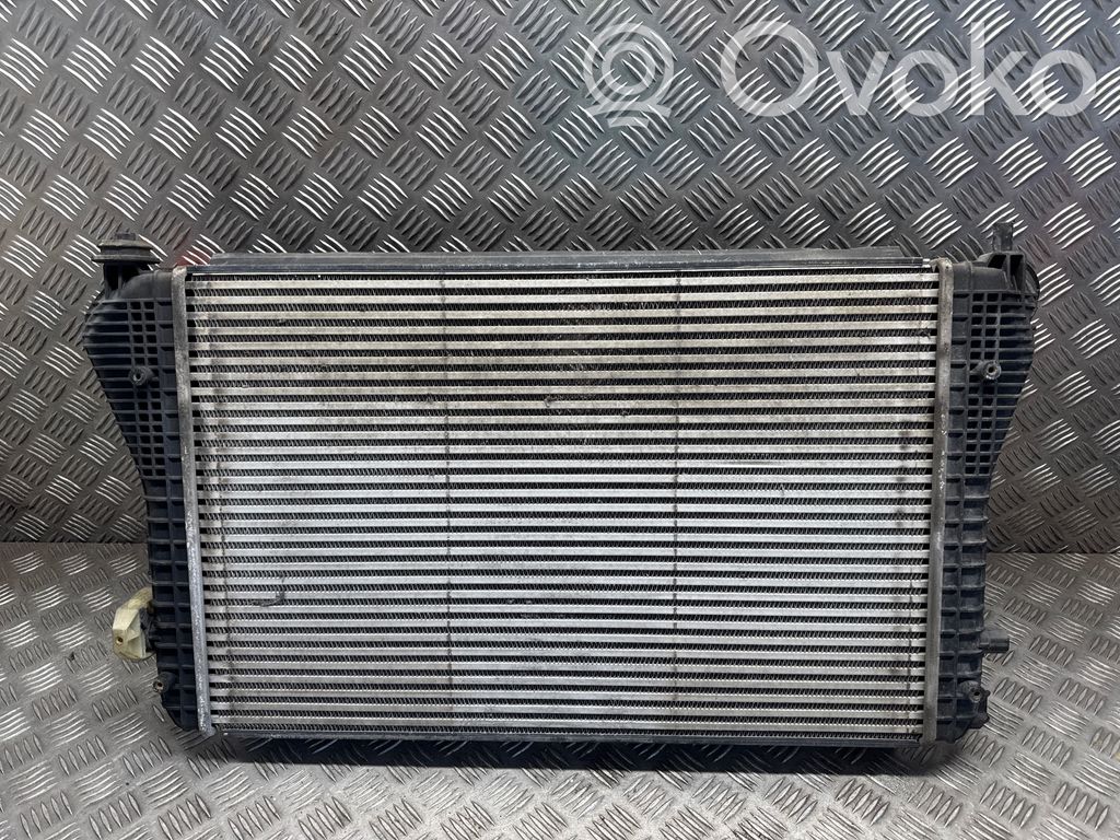 Volkswagen PASSAT B7 Radiator intercooler 