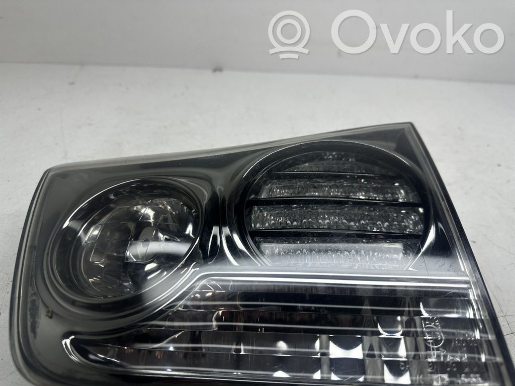 Lexus RX 330 - 350 - 400H Takaluukun takavalot 