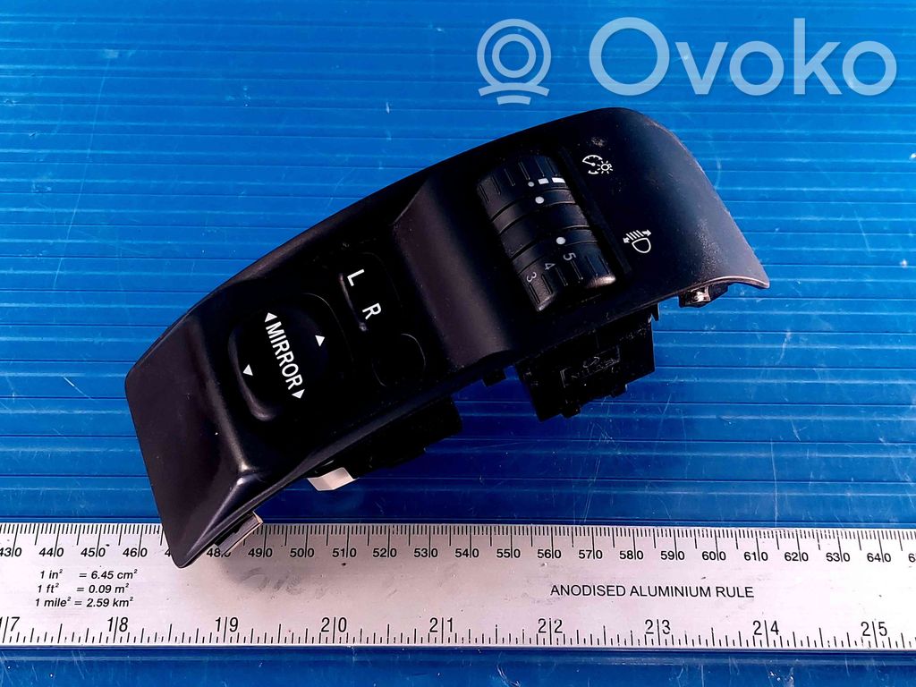 Subaru Forester SH Wing mirror switch 