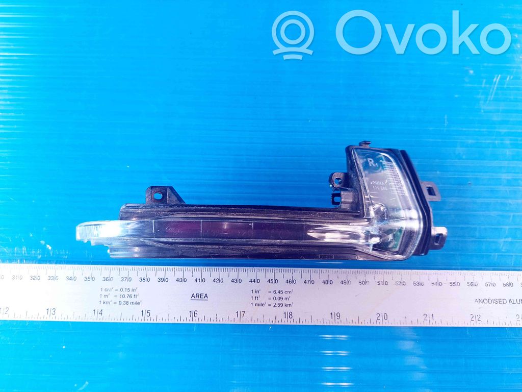 Audi A4 S4 B8 8K Semnalizator pe oglindă 