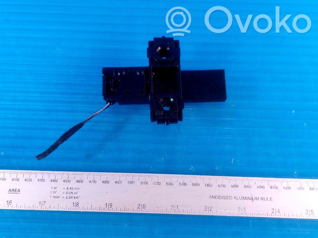 Radion pystyantenni   4M0907247,33542501
