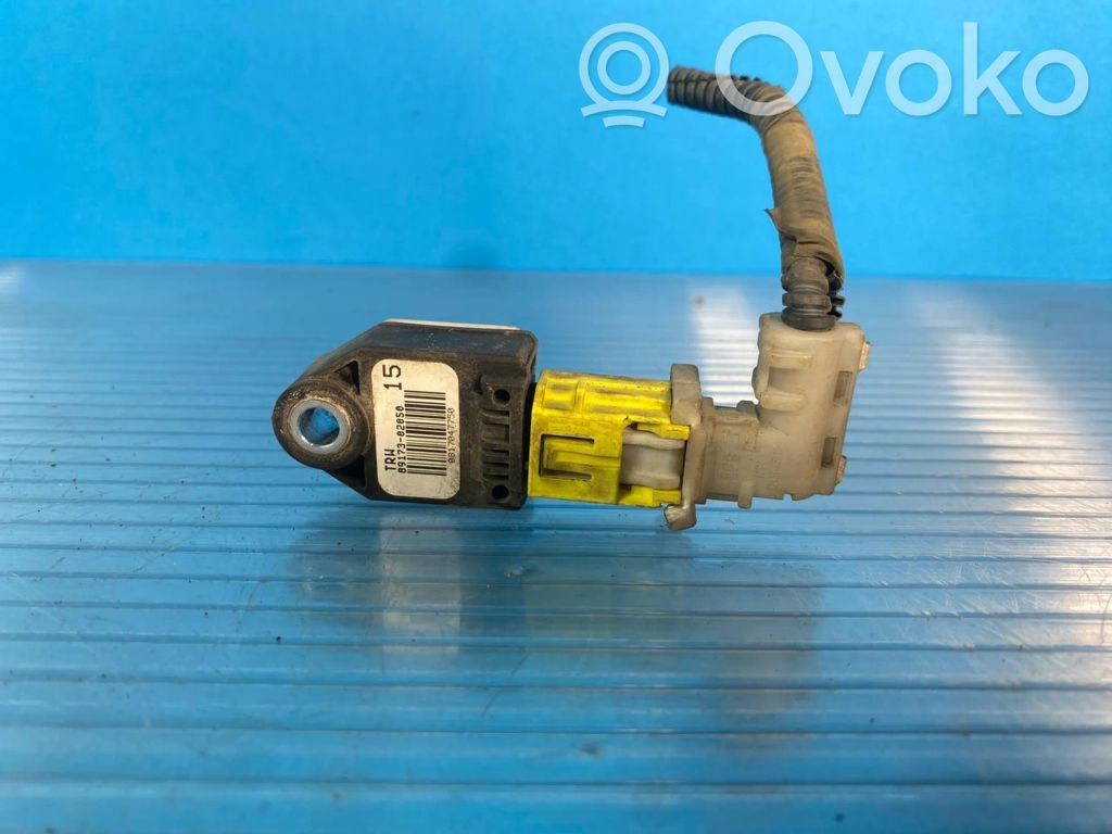 Airbagsensor Crashsensor Drucksensor   8917302050