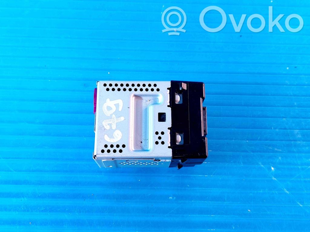 USB jungtis   10R053559,1E0001927AA