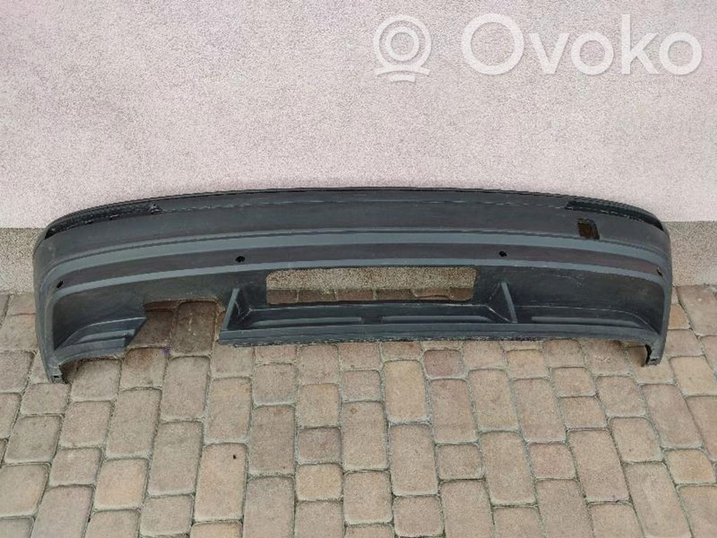 Volkswagen Tiguan Moldura inferior del parachoques trasero 