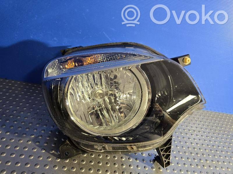 Renault Twingo III Headlight/headlamp 