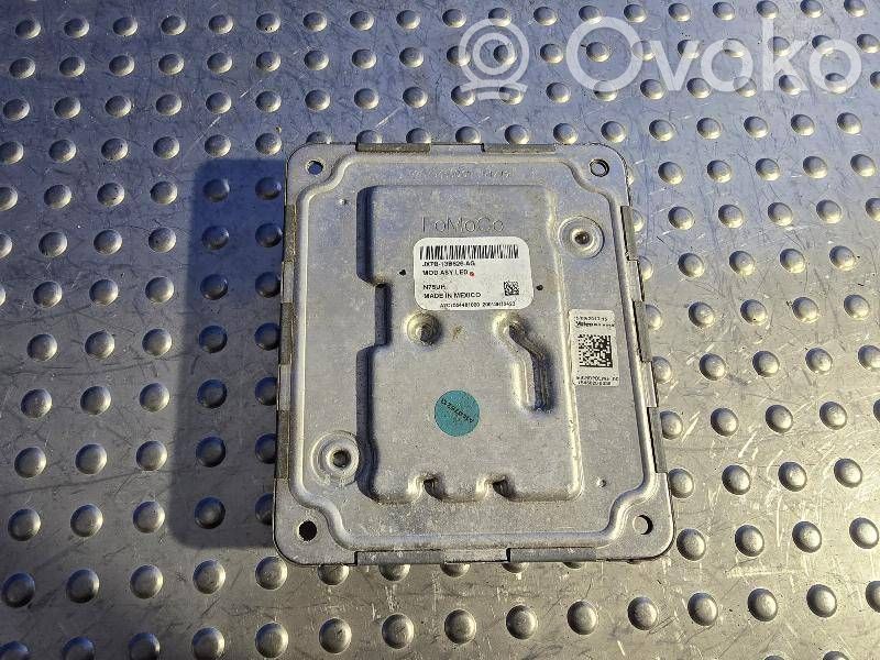 Ford Focus Voltage converter/converter module 