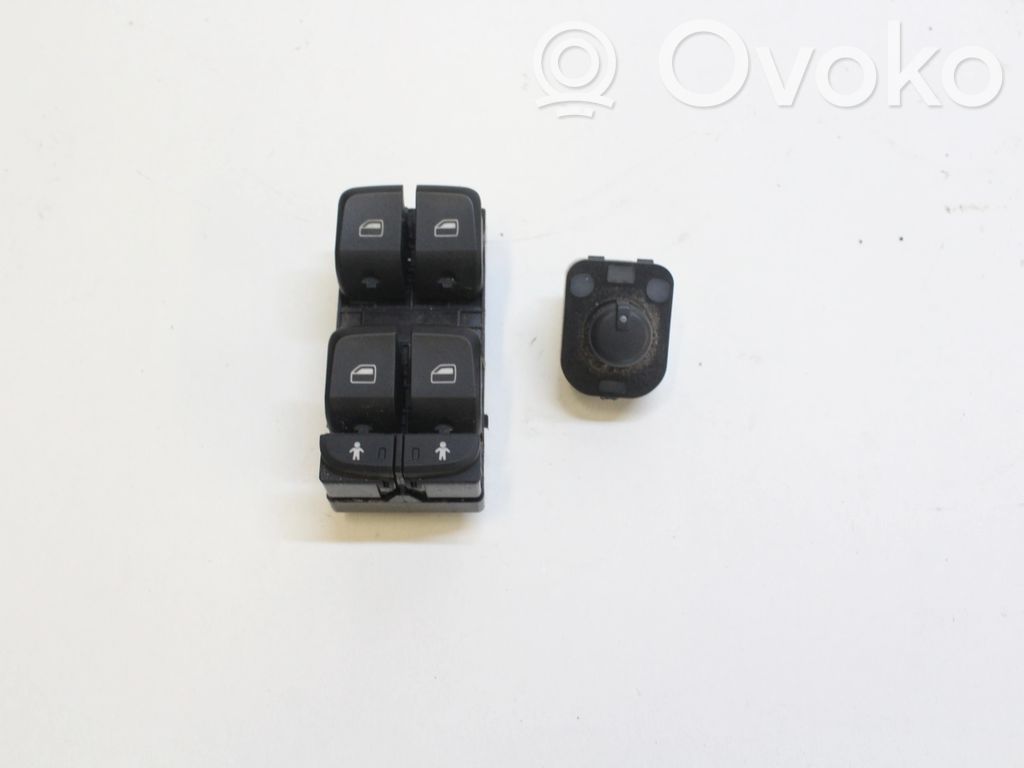 Tailgate/trunk/boot open switch   8U0959851A