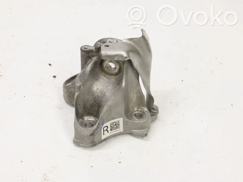 Ford Ranger Engine mount bracket 