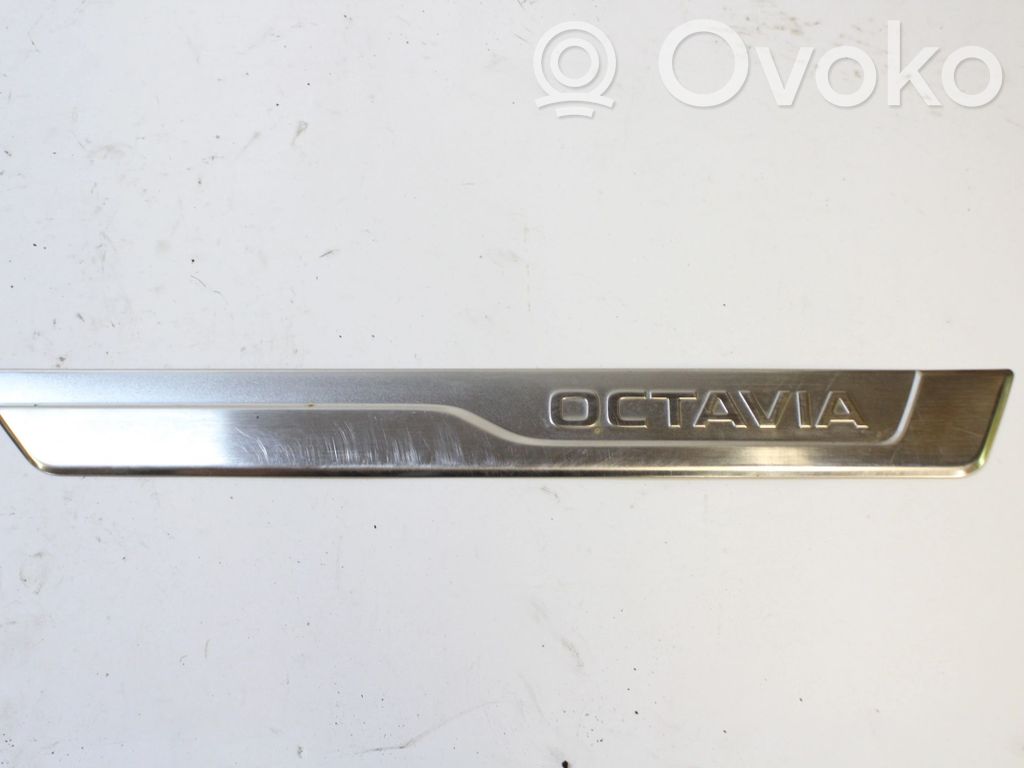Skoda Octavia Mk4 Otros repuestos del interior 