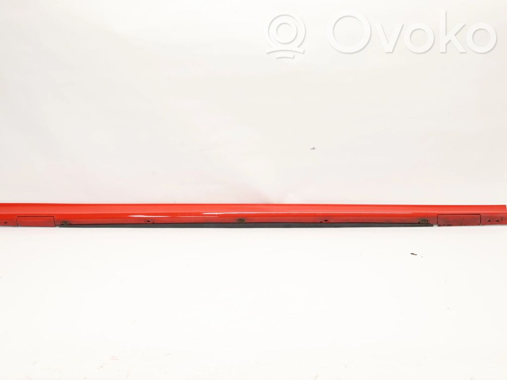 SUV sliekšņi   8X0854536