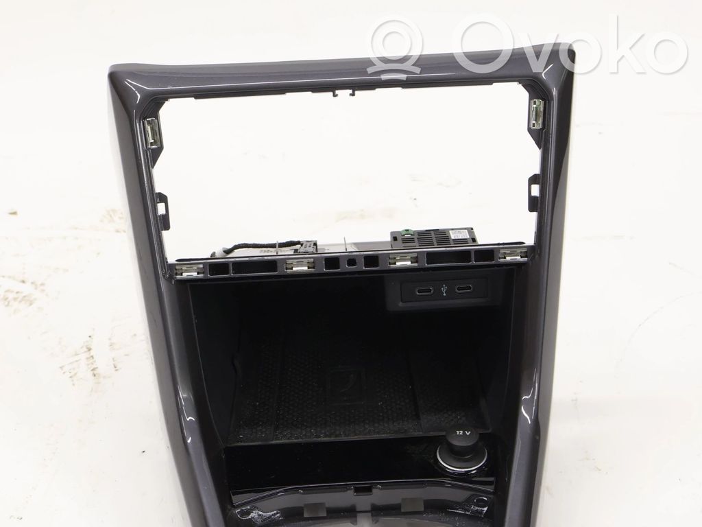 Autres éléments de console centrale   2GM863680C