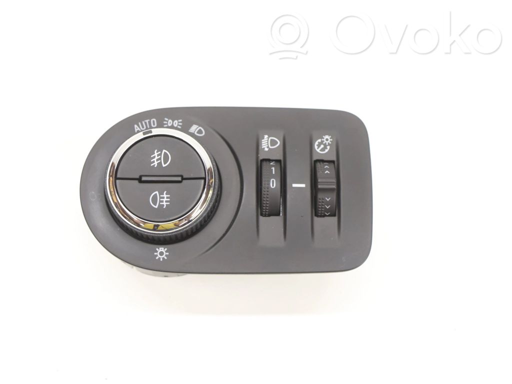 Opel Corsa F Autres commutateurs / boutons / leviers 